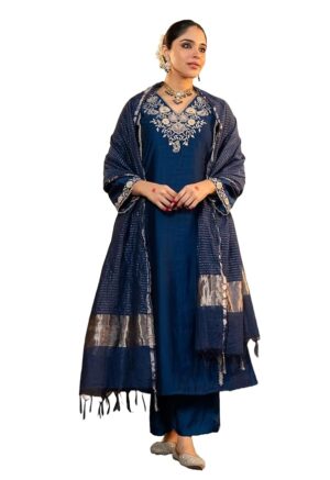 719NauczPjL._SY879_ Klosia Women Embroidery Solid Straight Kurta and Pant Set with Dupatta